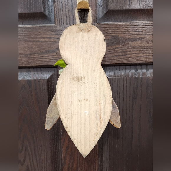 Rustic Bee Wall Decor with Yellow Flowers - Picture 2 of 2